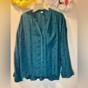 Old Navy Teal Button-Front Blouse with Black Bow Print